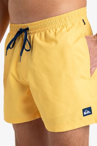 Quiksilver Everyday Solid Erkek Deniz Şortu Sarı