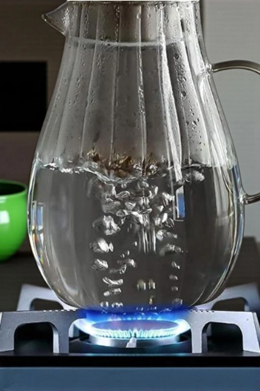 Metal Kapaklı Çizgili Cam Sürahi 1800 Ml Isıya Ve Ateşe Dayanıklı Şeffaf İnox Cam Bitki Çay Demleme