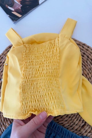 Miniğimin Cicileri Taş Detaylı Fiyonklu Kız Bebek Kot Şort Takım Sarı