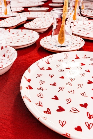 Bambum 32 Parça Pera Love Kahvaltı Takımı B5857 Beyaz - Kırmızı