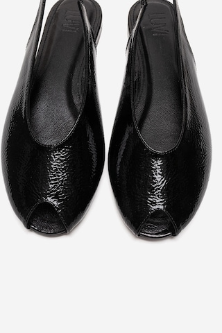 Luvishoes Serına Siyah Kırışık Rugan Kadın Sandalet