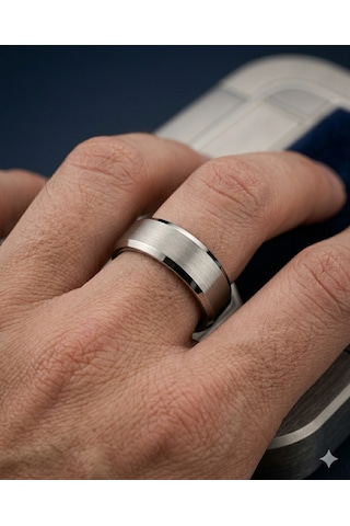 Erkek Gümüş Renk Detay 6 Mm Tungsten Yüzük