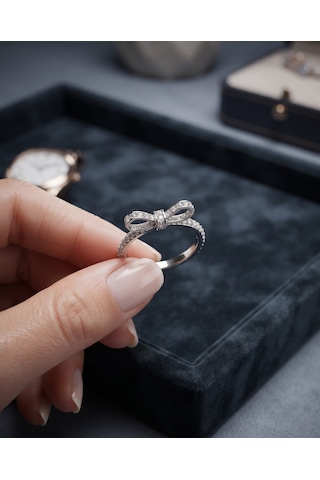 Bayan Swarovski Taş Detay Parmak Aksesuarı Gümüş Yüzük