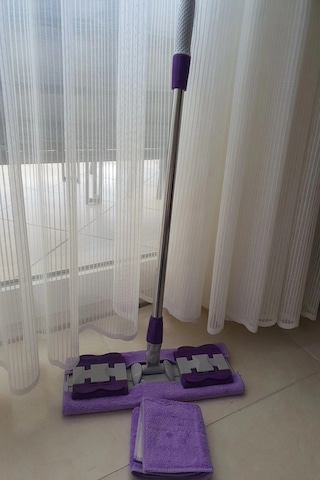 Teleskobik Cam Yer Tavan Silme - İstediğin Bezi Tak Kullan - 4 Mandallı -yedek Bezli Mop Seti Çok Renkli