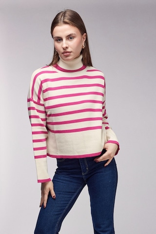 Sââde Çizgili Balıkçı Yaka Oversize Triko Kazak Pembe
