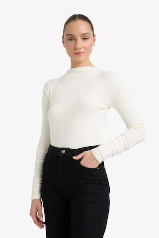 Defacto Slim Fit Dar Kesim Yarım Balıkçı Yaka Ribana Uzun Kollu Tişört G7701ax25wnwt46 Beyaz-wt46