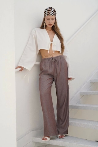 Defymoda İnce Kemerli Bağcık Detay Pantolon Kahverengi