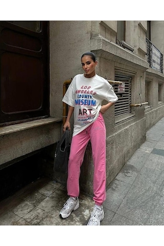 Art Baskılı Beyaz T-shirt Pembe Eşofman Altı Jogger-baskılı Eşofman Takım Oversize Bisiklet Yaka Pembe