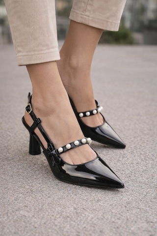 Modaonn Kadın Sivri Burun İnci Detaylı Slingback İnce Topuk Rugan Ayakkabı Siyah