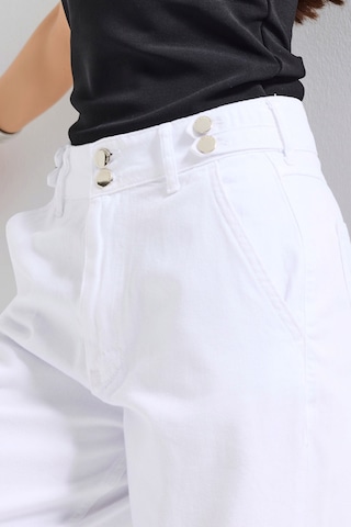 it's basic Kadın Beyaz 5s6-2 Wide Leg Kemer Detaylı Denim Jean