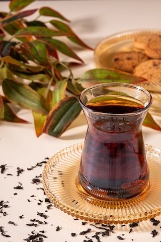 Mest Irem 18 Parça 6 Kişilik Lüsterli Pasta Tabaklı Çay Bardağı Seti 132 Cc - Modern Ve Zarif Lüsterli Diğer