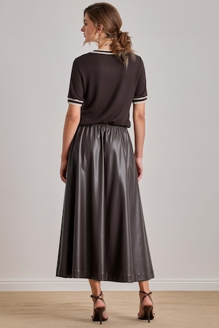 Düz Kesim Kahverengi Örme Bluz Kahverengi