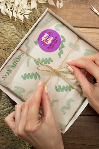 Anneler Gününüz Kutlu Olsun Sticker Etiket 3x3cm St2409 Çok Renkli