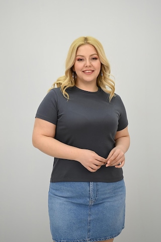 Koza Butik Kadın Büyük Beden Kısa Kollu Bisiklet Yaka Basic T-shirt 1965-25 Siyah