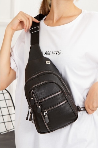 Siyah Deri Çapraz Omuz Çantası Bodygag Freebag