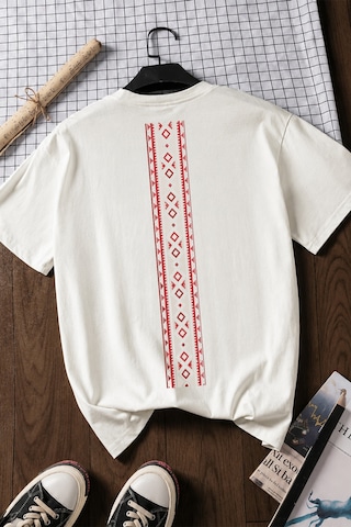 Spoyi Bohem Şerit Tasarımlı %100 Pamuk Yarım Oversize Beyaz T-xlhirt