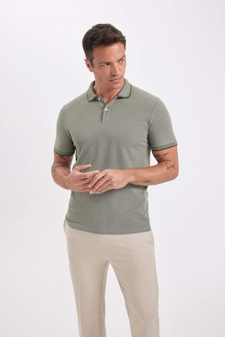 Defacto Slim Fit Dar Kesim Polo Yaka Kısa Kollu Pamuklu Tişört D0033AXNS Haki