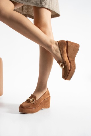 Zenne Shoes Dolgu Topuklu Tokalı Kadın Ayakkabı Taba