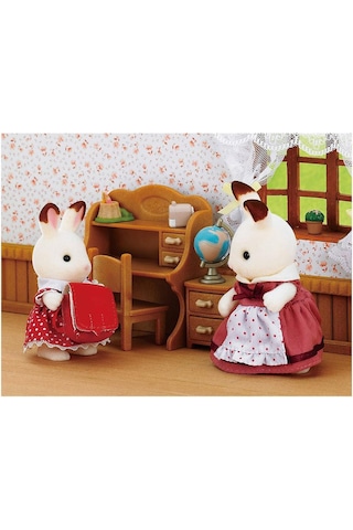 Sylvanian Families Tavşan Kardeşin Masası 5016 Çok Renkli