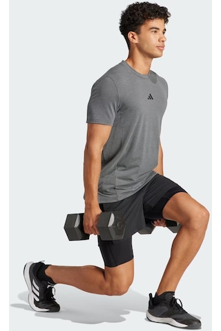 Adidas Designed For Training Erkek Gri Yuvarlak Yaka Tişört IS3809 Gri