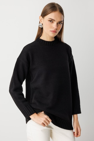 Mizalle Yuvarlak Yaka Oversize Siyah Triko Kazak Siyah
