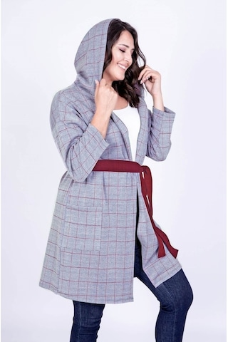 Kapüşonlu Ve Kemerli Hırka