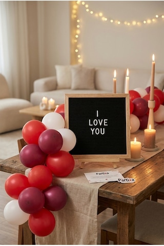 Sevgililer Günü Yıl Dönümü Süsleme Classic Set Siyah Keçe Yazı Panosu Standlı Balon Zincirli El Pompası Romantik Set Tüm Yaşlar