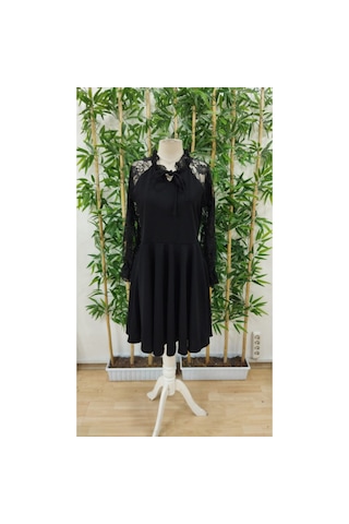 Kadın Uzun Kollu Yakadan Bağcıklı Dantel Detaylı Kısa İthal Krep Siyah