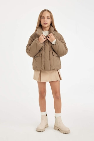 DeFacto Kız Çocuk Su İtici Şişme Mont Dik Yaka Cepli Fermuarlı C6335A824AUBG80 Bej