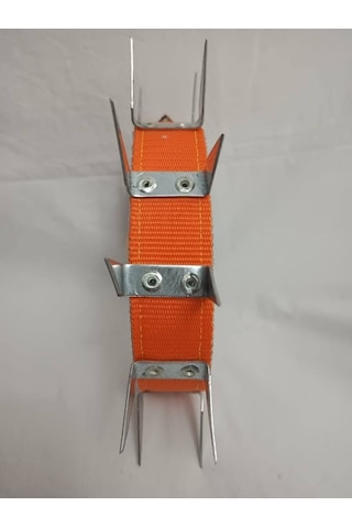 Kozaklı U Çivili Köpek Tasması Turuncu 70 x 4 CM