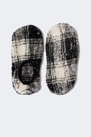 Defacto Erkek Düz Taban Pelüş Ev Patiği D5189AX24WNKR1 Çok Renkli