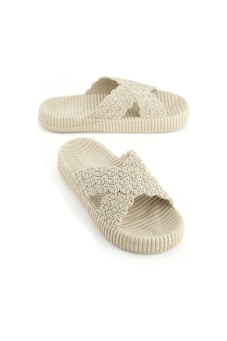 Gezer Kadın Yazlık Ev Banyo Islak Zemine Uygun Terlik Bej