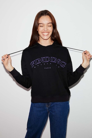 Ethıquet Sydney Kadın İçi Polarlı Önü Nakışlı Regular Fit Kapüşonlu Siyah Sweatshirt
