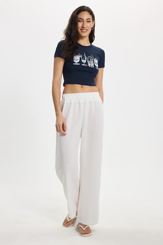 Tudors Kadın Slim Fit Dar Kesim Pamuk Bisiklet Yaka Kısa Kollu Baskılı Lacivert Crop Tişört-50536 L