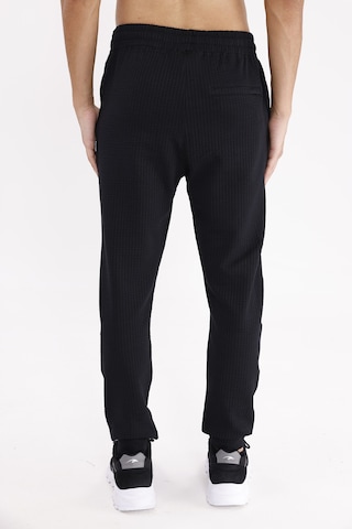 Rowinger Petek Desenli Esnek Bel Lastikli Yan Cepli Rahat Kalıp Düz Paça Spor Eşofman Altı Black