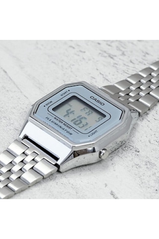Marka Retro Model Kadın Orta Kasa La680wa-7 Kol Saati Çok Renkli