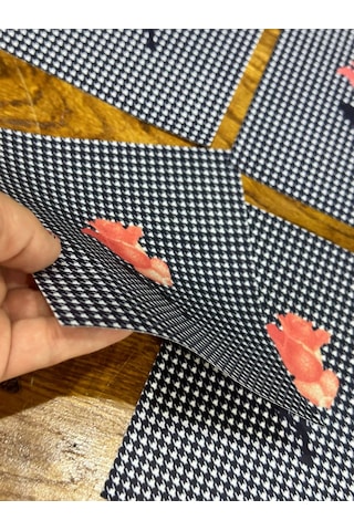 6 Lı Leke Turmaz Çiçekli Ekose Çatal Bıçak Sunum Peçete Kahve Sunum 18x16 Cm Lacivert