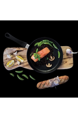 Amt Gastroguss Light Döküm Tava 24 Cm