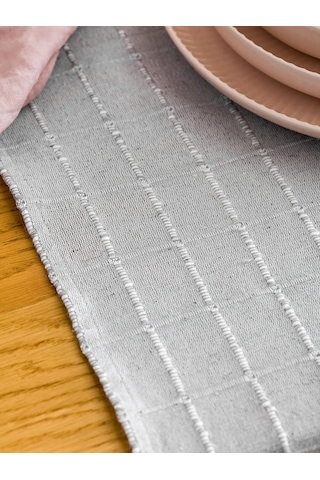 Gri Çizgi Nakışlı Runner 40x120 Cm