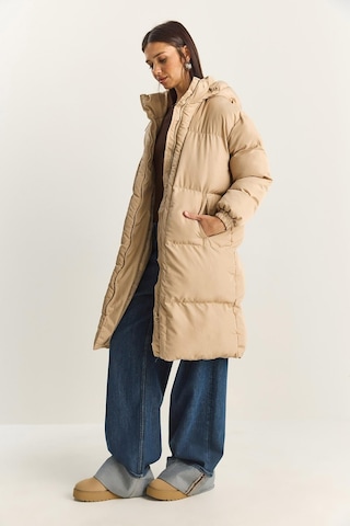 Shade Kadın Cep Detaylı Astarlı Kapüşonlu Uzun Puffer Mont 1129 60283868 - Bej