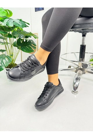 Günlük Kadın Sneaker Bağcıklı Yıldız Detaylı Tırtıklı Taban Oval Burunlu Rahat Spor Ayakkabı 602 Siyah