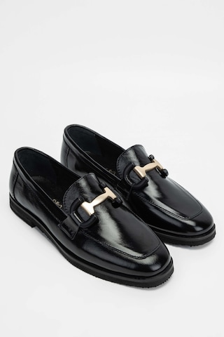 Tamer Tanca Kadın Hakiki Deri Siyah Rugan Loafer Ayakkabı 961 2301 Bn Ayk Sk23/24 Sıyah Krsk Rgn Siyah