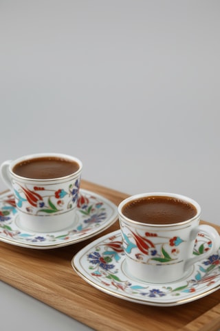 2'li Yan Lale Desenli Kare Porselen Kahve Fincan Takımı Beyaz
