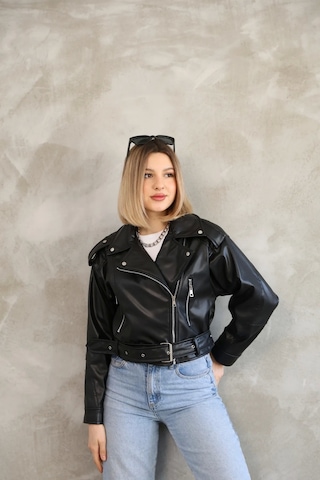 Genculus Kemerli Crop Deri Oversize Kadın Yeni Sezon Ceket Siyah