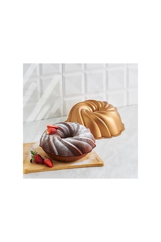 24 Cm Döküm Kek Kalıbı, Gold Renk 26 Cm