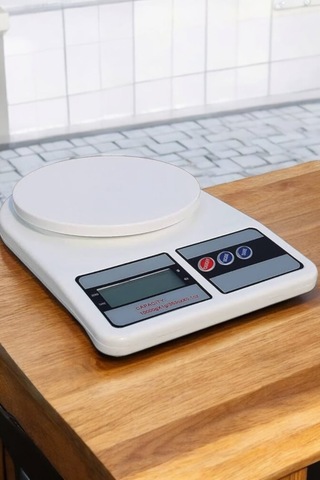 Profesyonel Dijital Mutfak Tartısı 10 Kg Beyaz