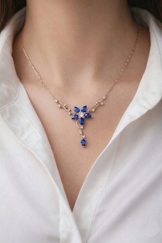 Çekirdekjewelry 925 Ayar Gümüş Safir Taşlı Sarmaşık Kolye Rose