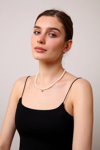 Incili Mini Kalpli Kolye Beyaz