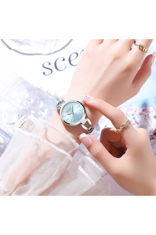 Curren 9092 Quartz Kadin Kol Saati Orjinal Kutusunda -mavi Renk Kadran Gümüş