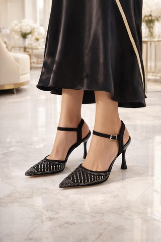 Modaonn Kadın Taş İşlemeli Slingback İnce Topuk Ayakkabı Siyah
